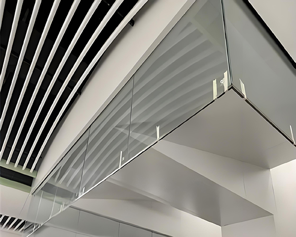 峪泉镇玻璃峪泉镇挡烟垂壁