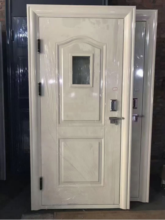 峪泉镇学校教室门 峪泉镇学校教室门