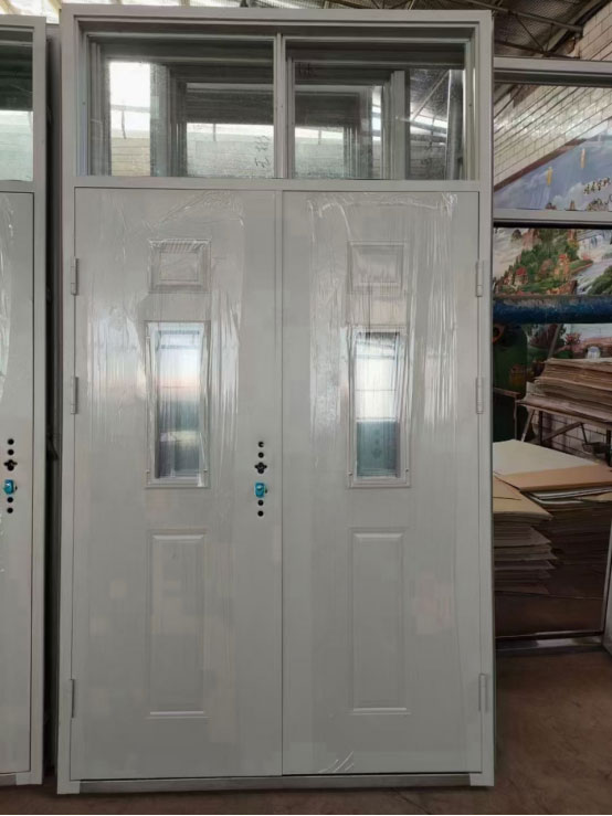 峪泉镇学校教室门 峪泉镇学校教室门