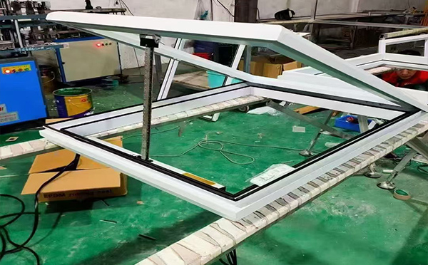 某地下车库出入口峪泉镇排烟窗配置工程