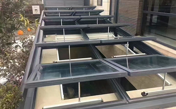 某轨道交通车辆维修车间峪泉镇排烟窗应用