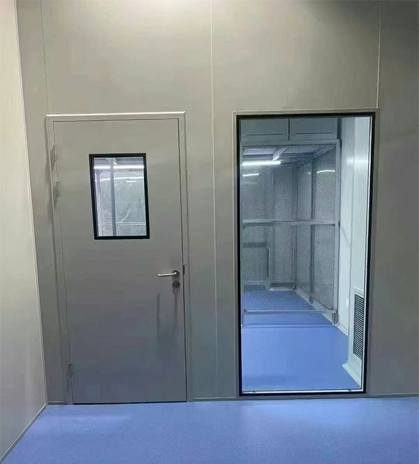 学校教学楼完成峪泉镇防火门标准化安装